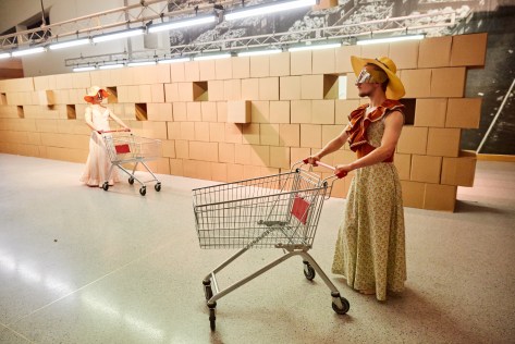 Parade at NDCW. Photo by Mark Douet _80A4614